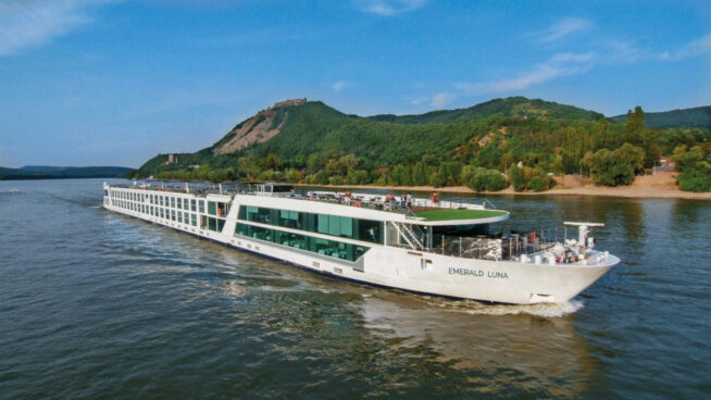 Emerald Opens 2025 Euro River Season Early – Chris Cruises